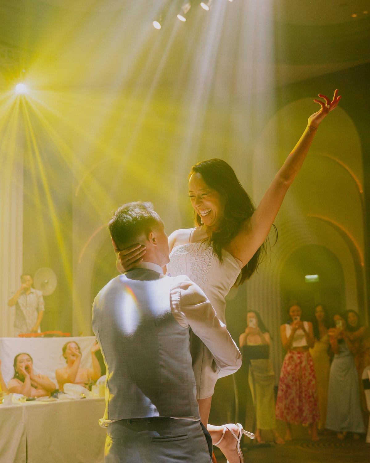 carousel-hero-element image-19